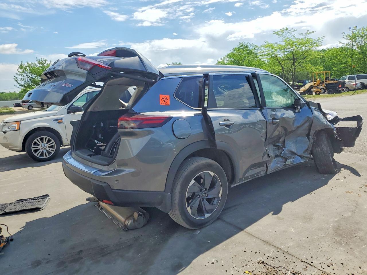 2025 NISSAN ROGUE