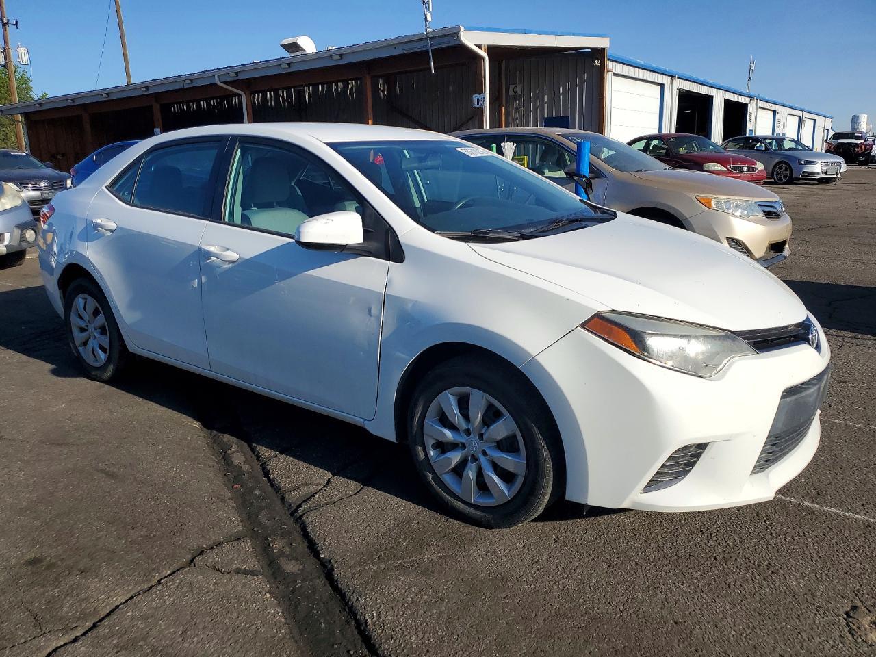 2015 TOYOTA COROLLA
