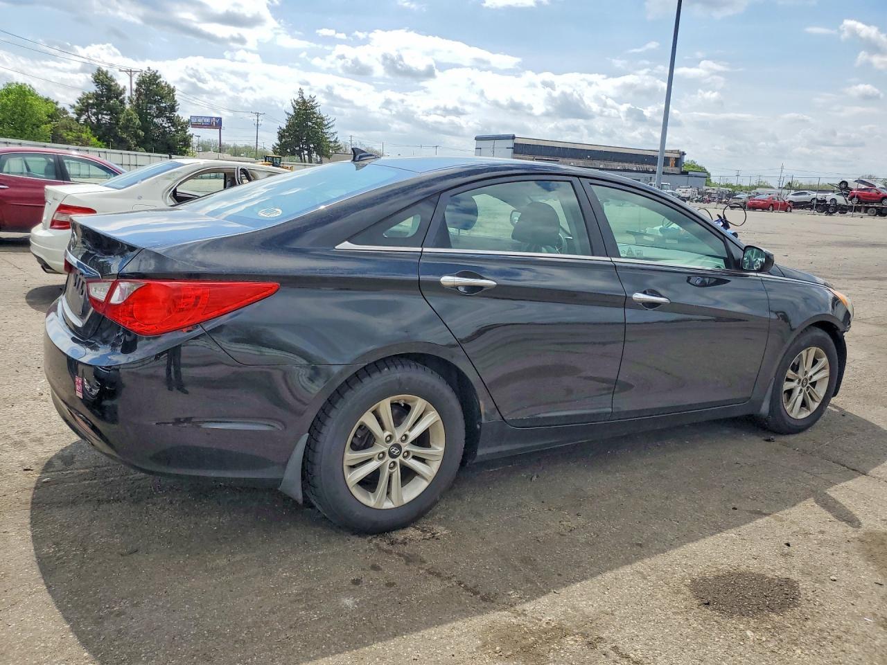 2012 HYUNDAI SONATA