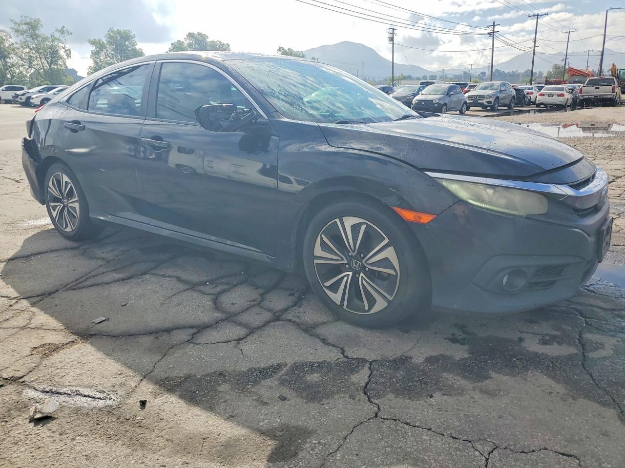 2016 HONDA CIVIC
