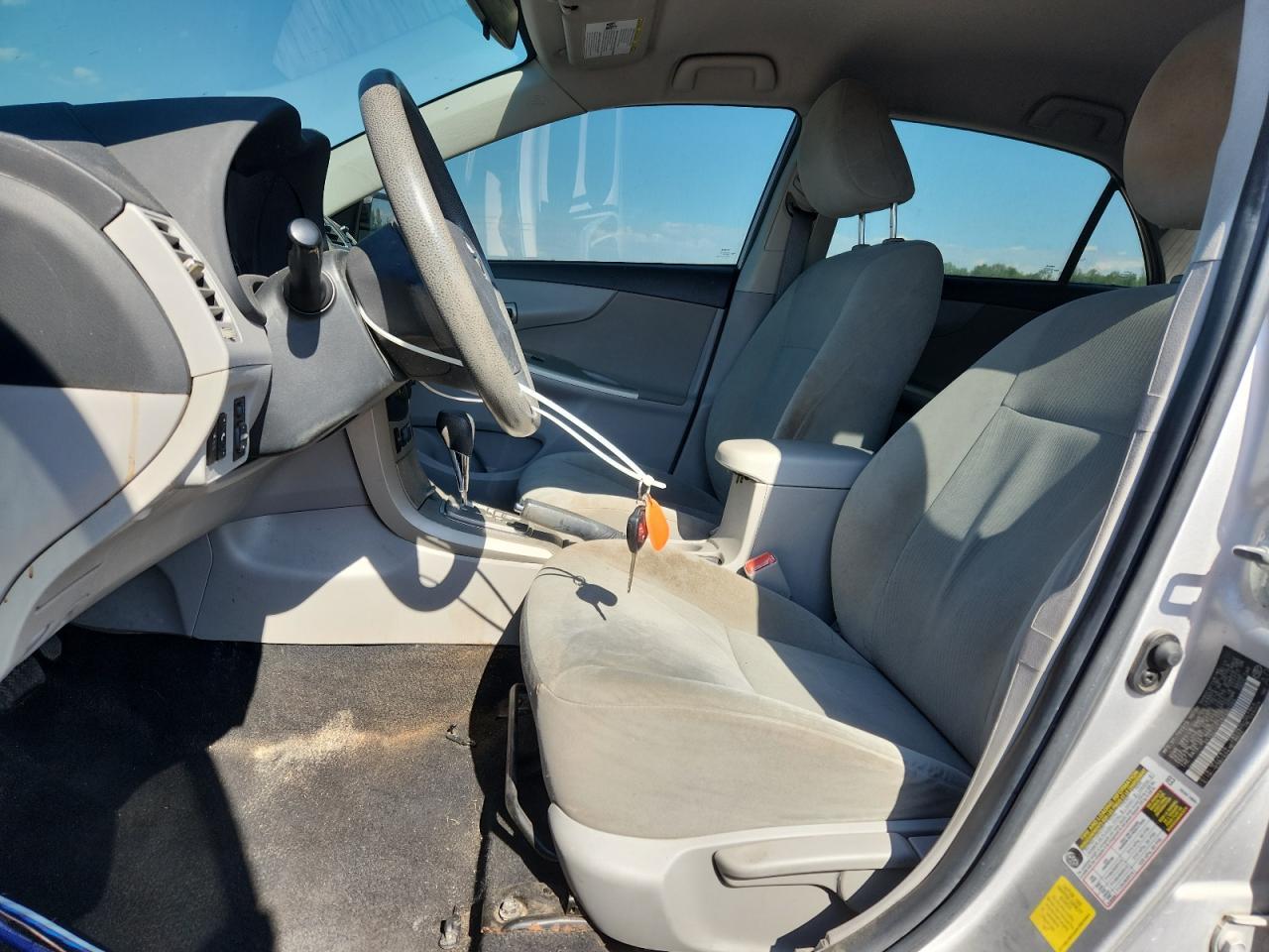 2011 TOYOTA COROLLA