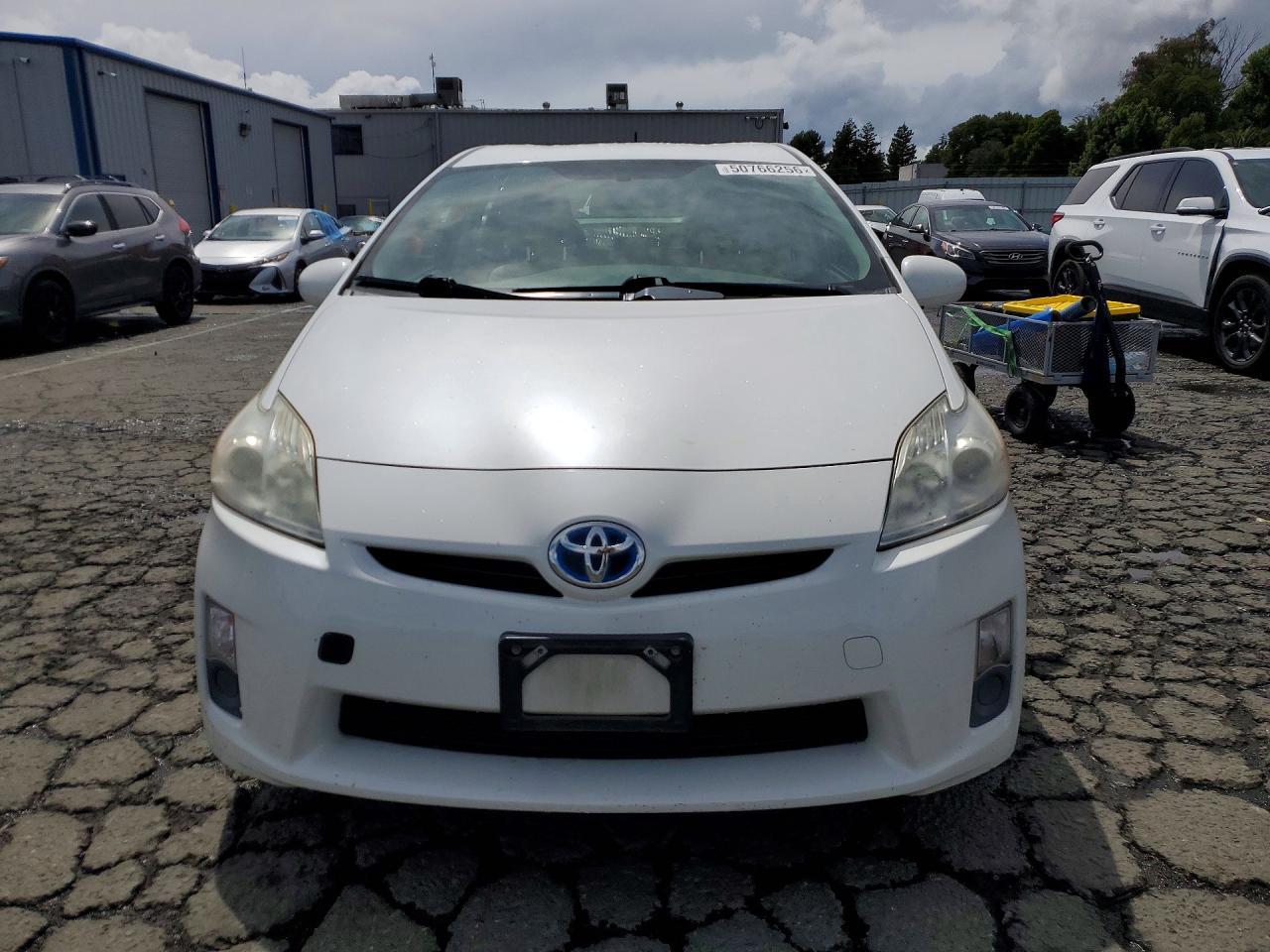 2011 TOYOTA PRIUS