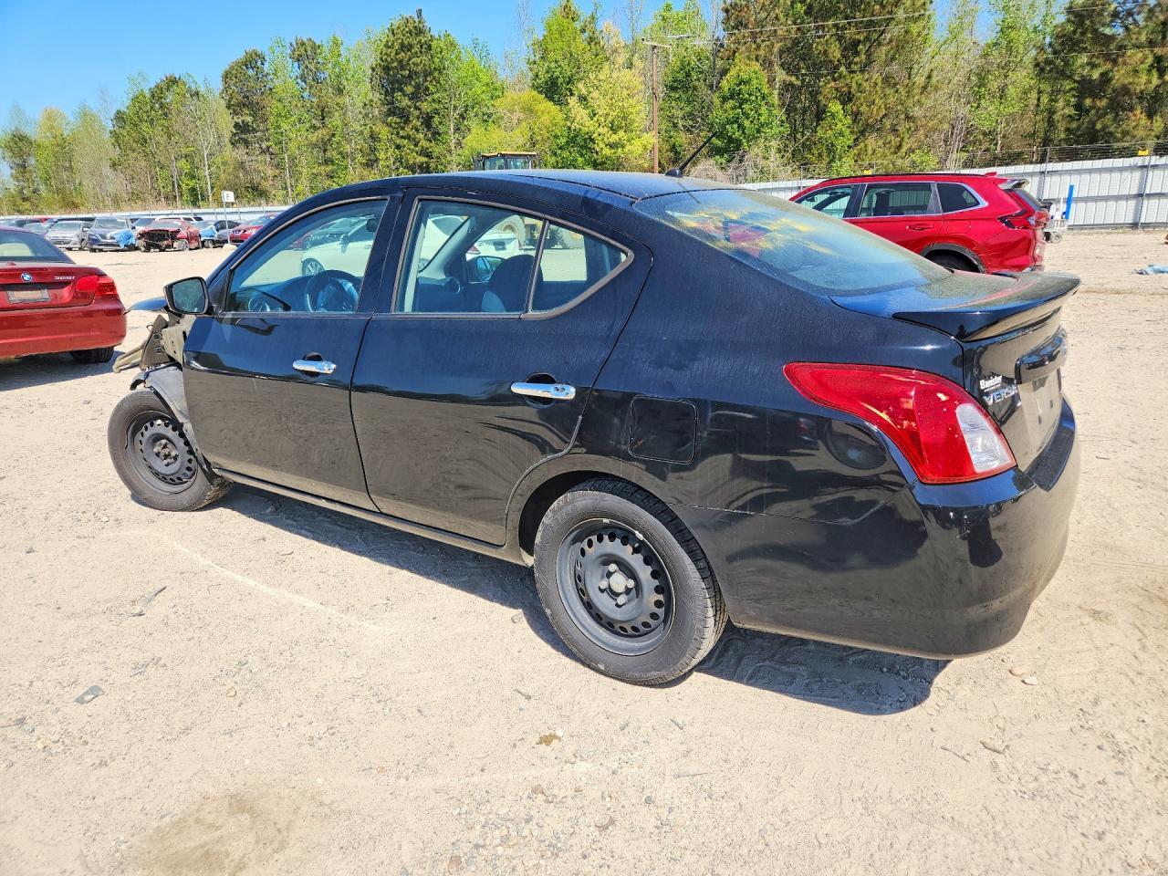2019 NISSAN VERSA