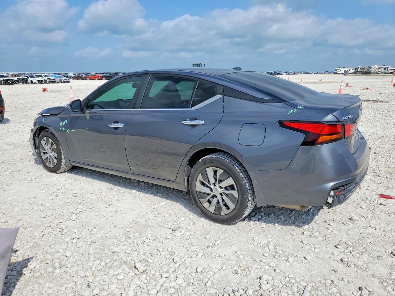 2019 NISSAN ALTIMA