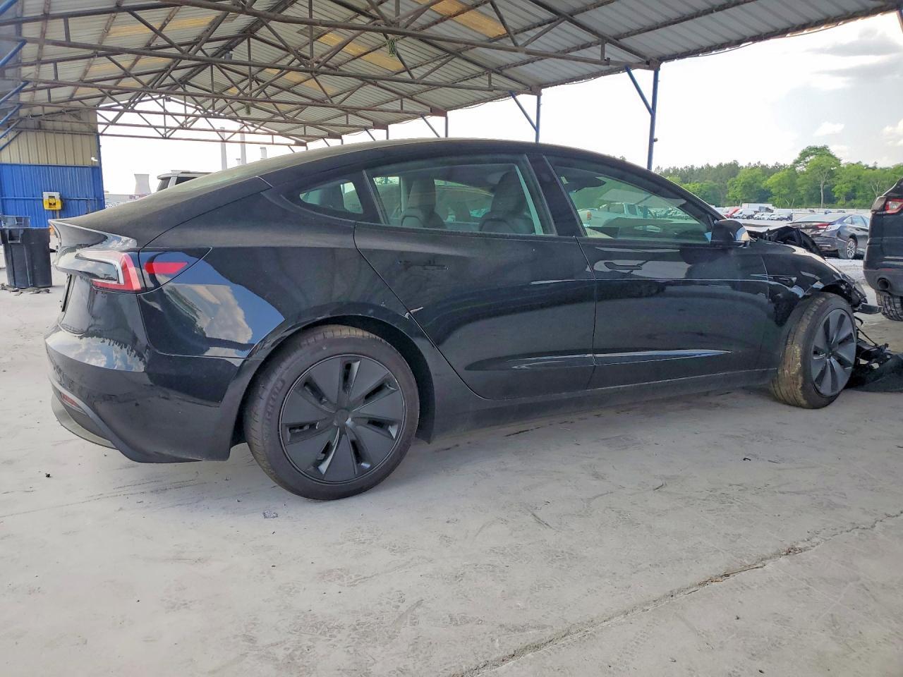 2026 TESLA MODEL 3