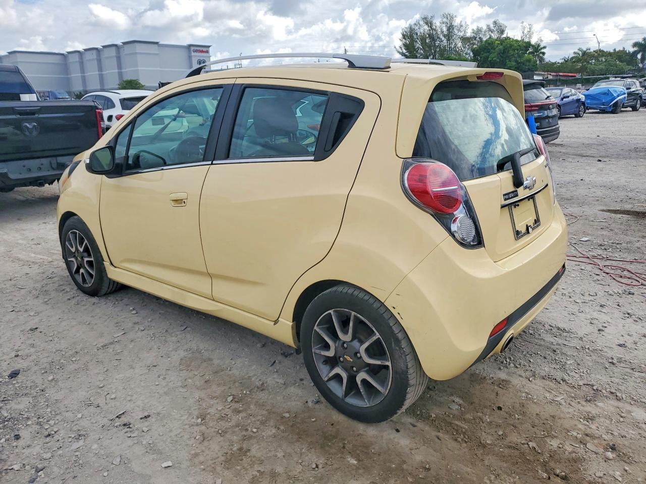 2014 CHEVROLET Spark