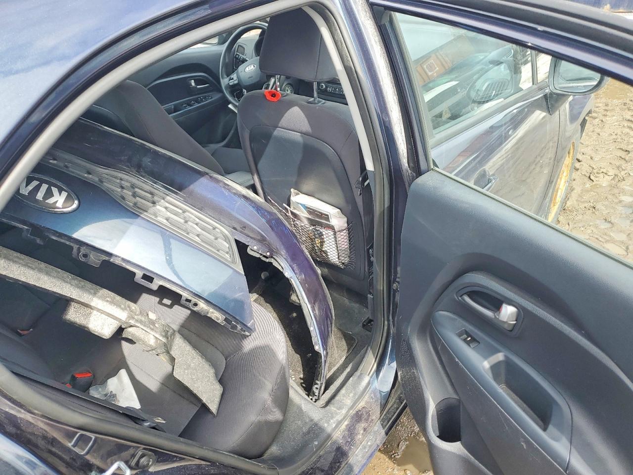 2013 KIA RIO