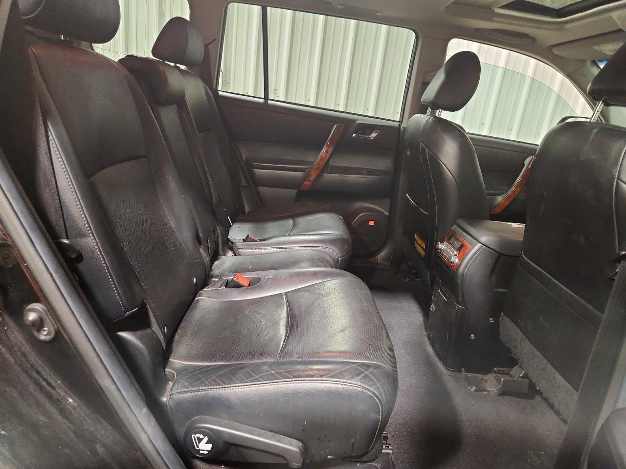2013 TOYOTA HIGHLANDER