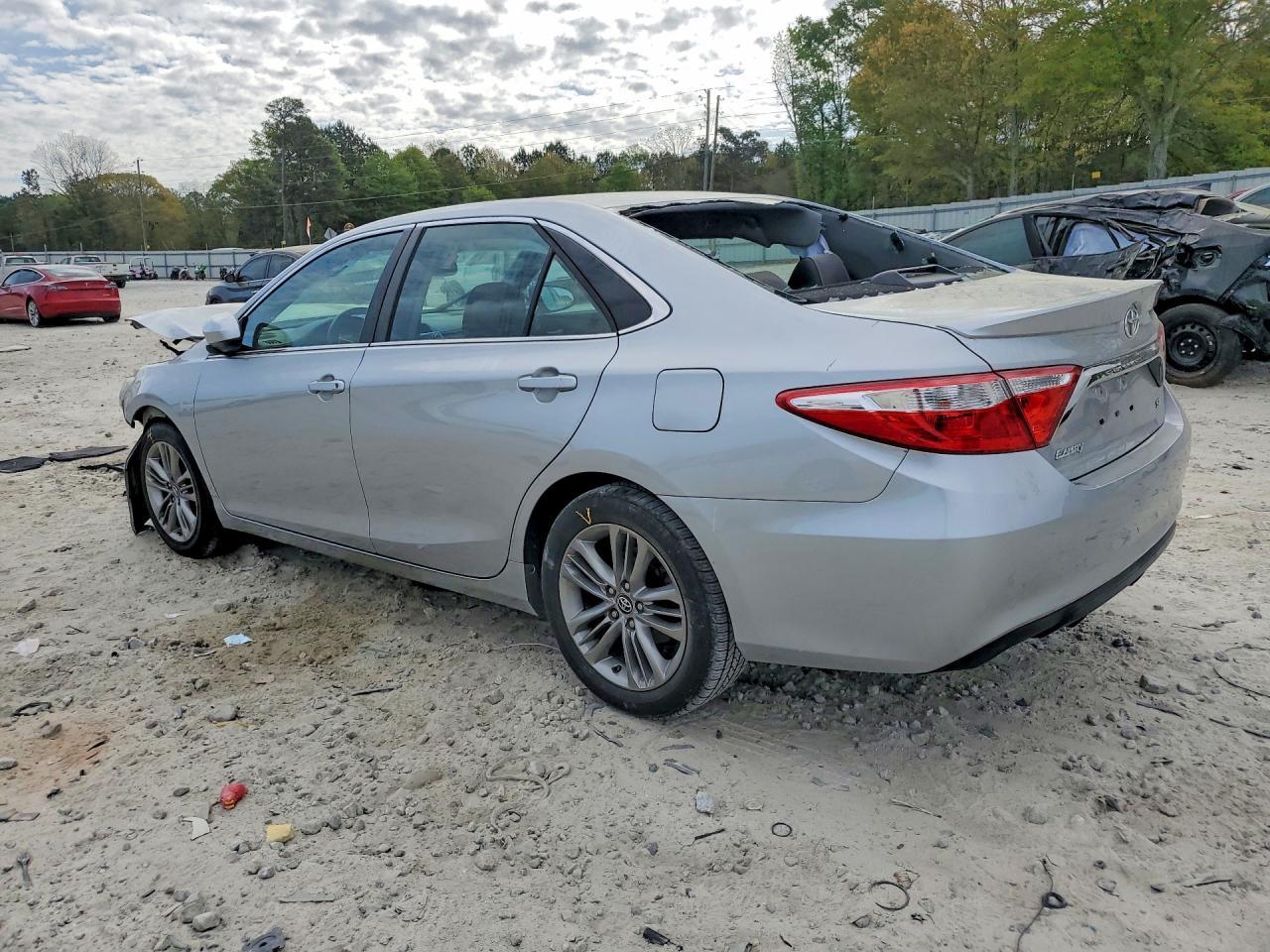 2017 TOYOTA CAMRY