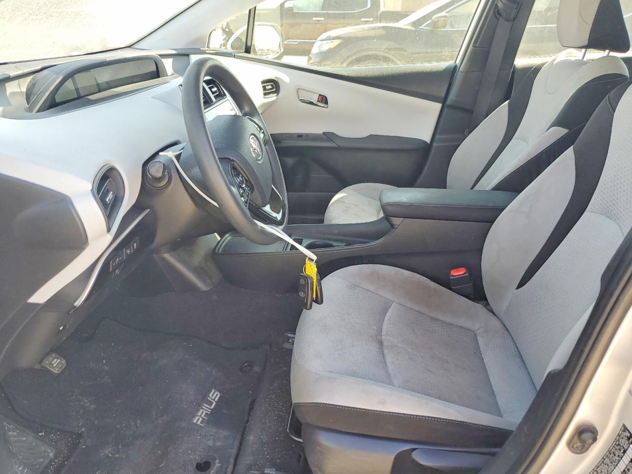 2021 TOYOTA PRIUS