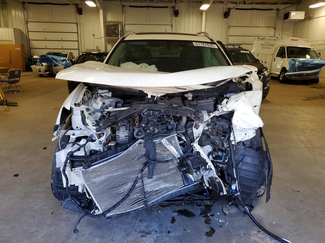 2016 NISSAN ROGUE