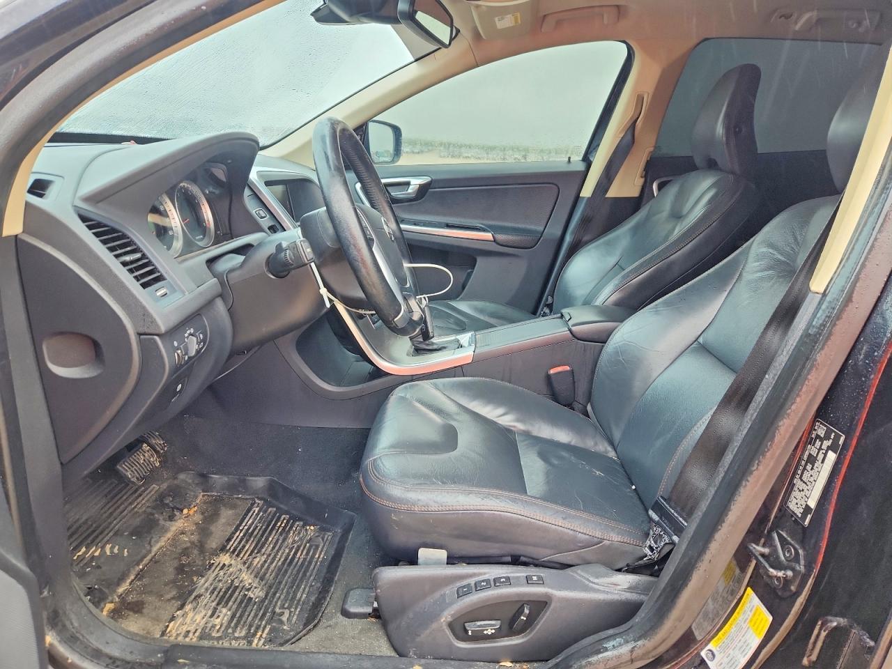 2013 VOLVO XC60