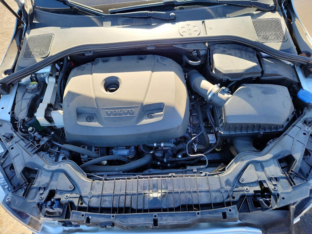 2016 VOLVO V60