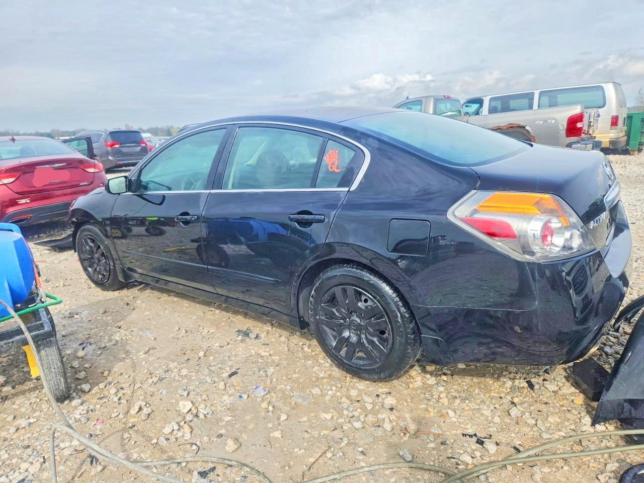 2012 NISSAN ALTIMA