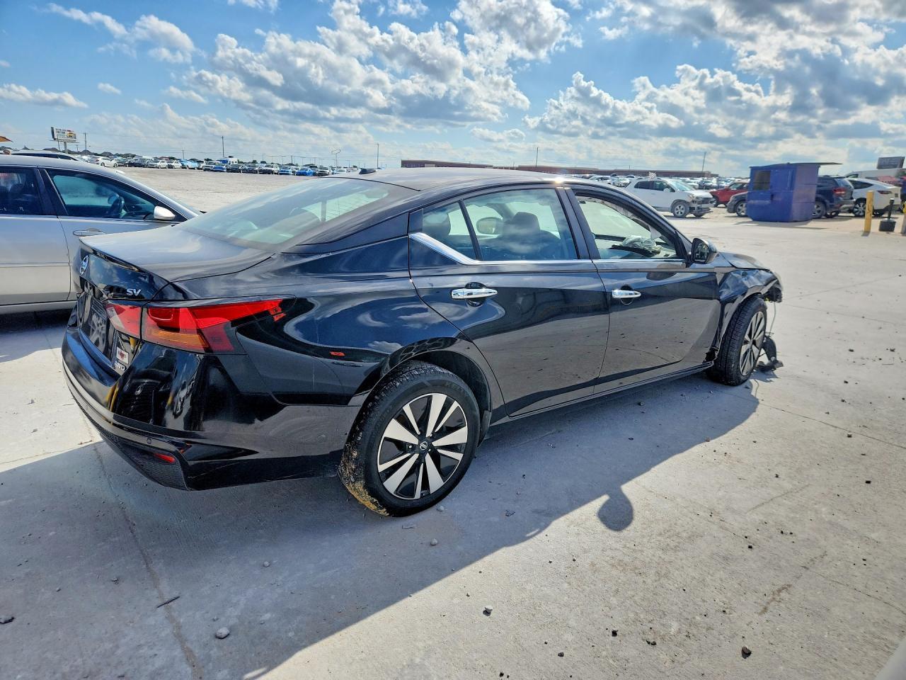 2022 NISSAN ALTIMA