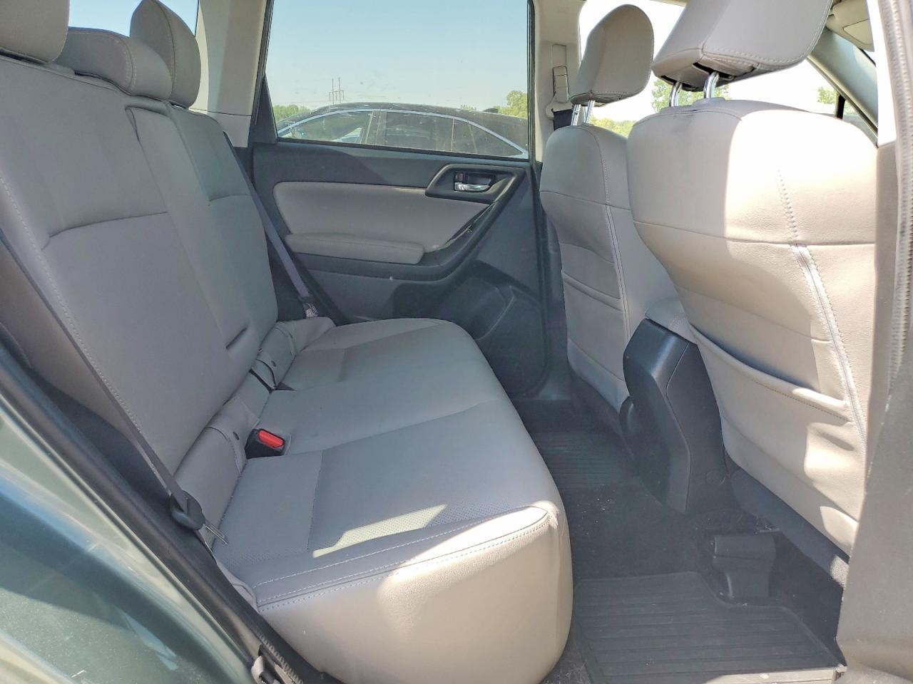 2018 SUBARU FORESTER