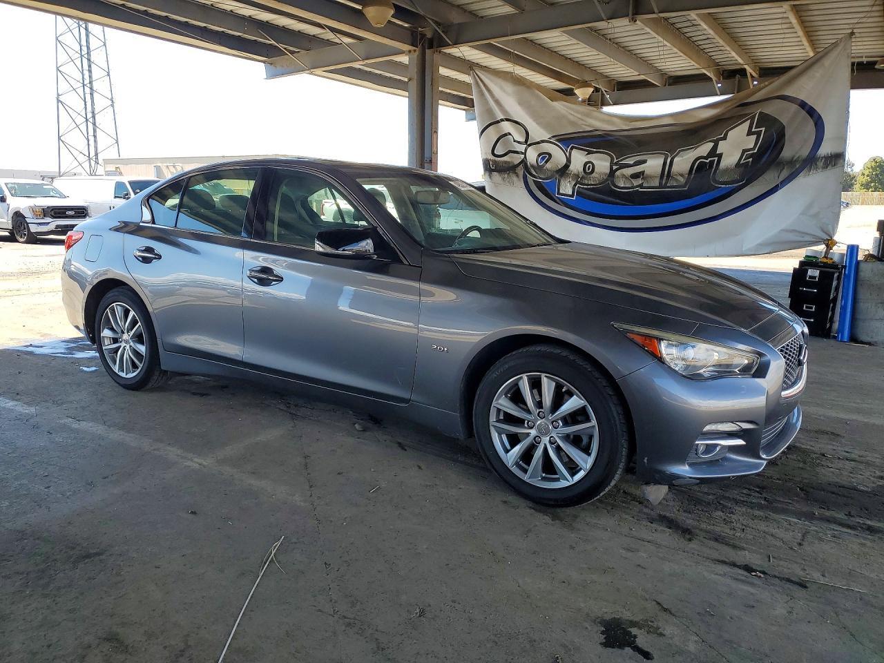 2017 INFINITI Q50