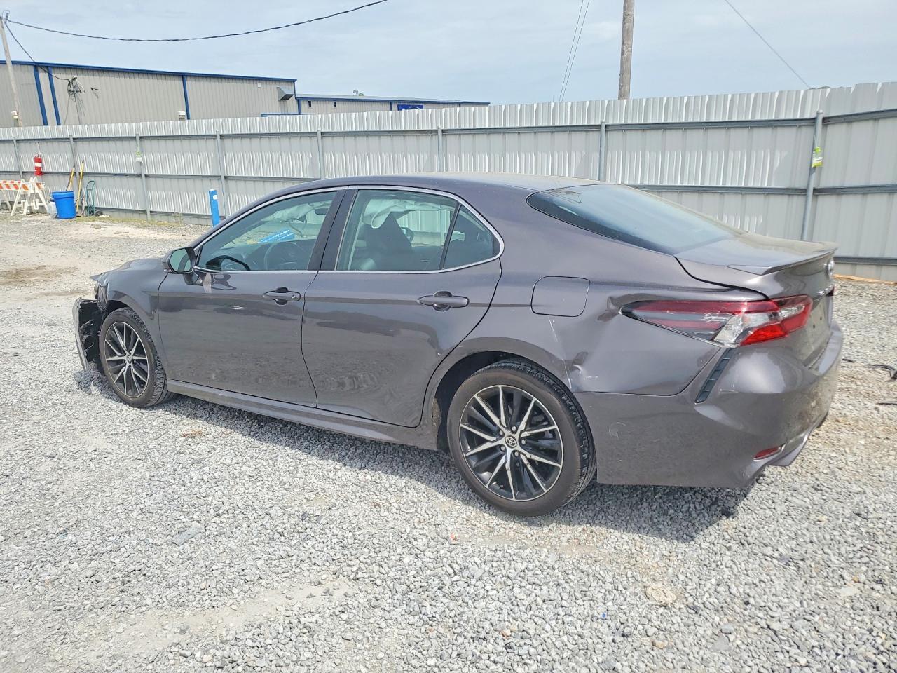 2024 TOYOTA CAMRY