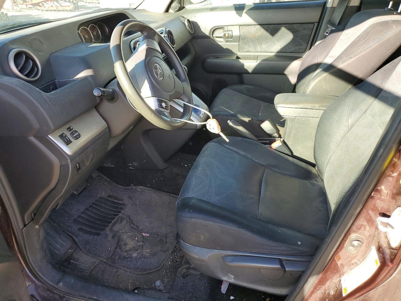 2011 TOYOTA SCION