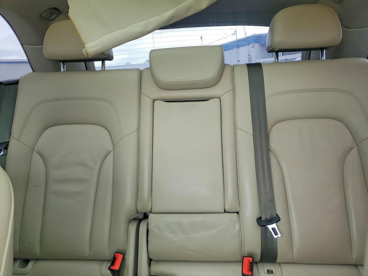 2012 AUDI Q5