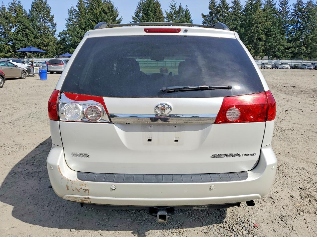 2007 TOYOTA SIENNA