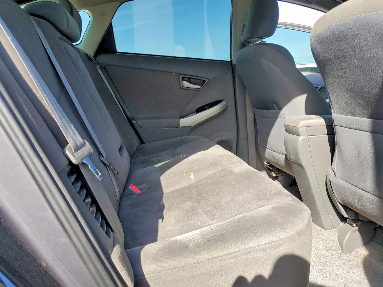 2011 TOYOTA PRIUS