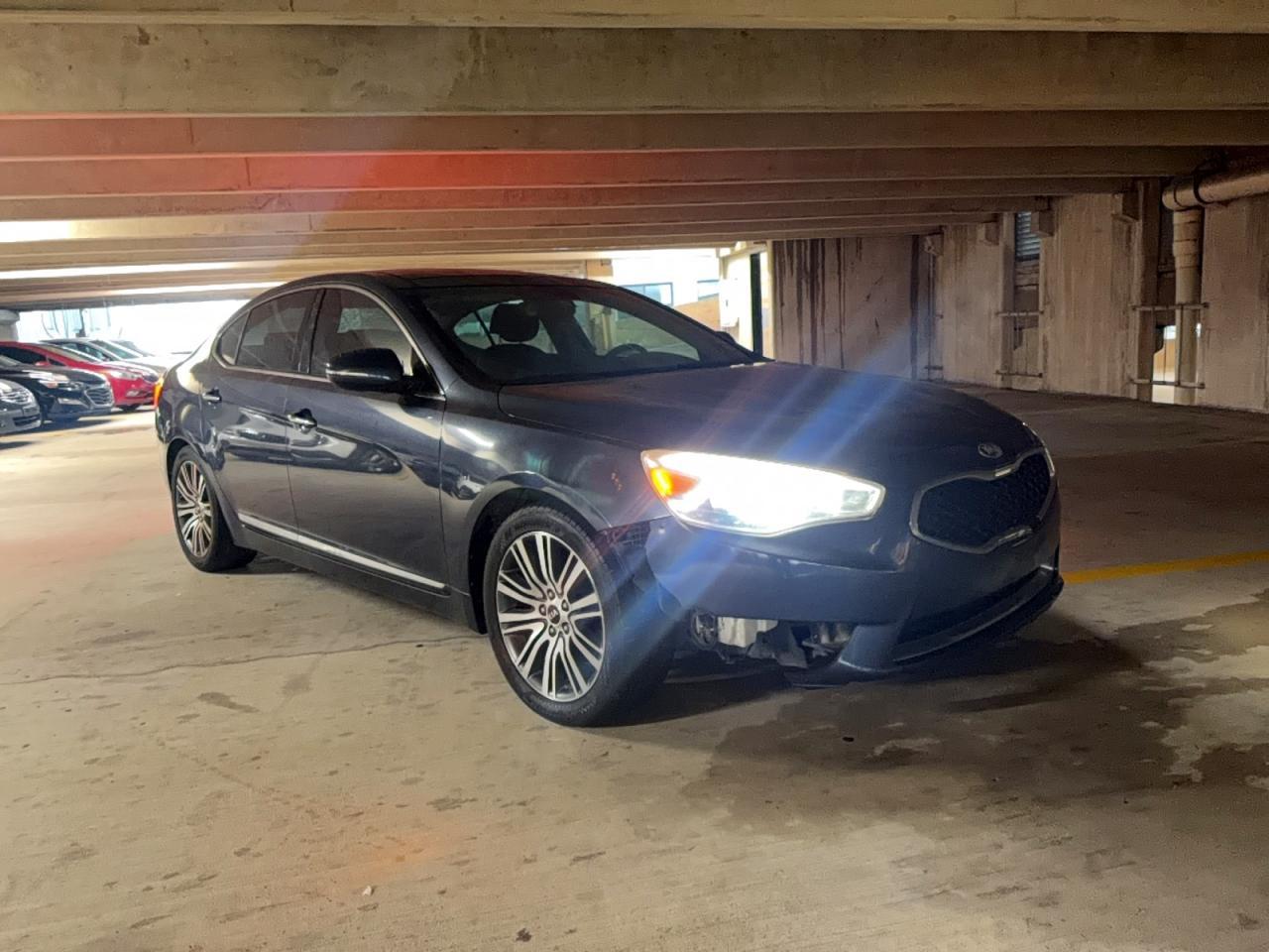 2014 KIA Cadenza
