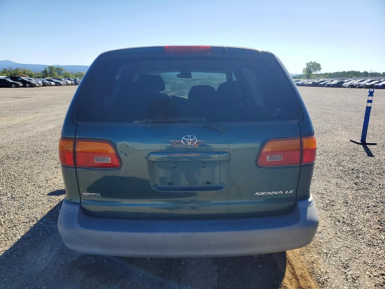 1998 TOYOTA SIENNA