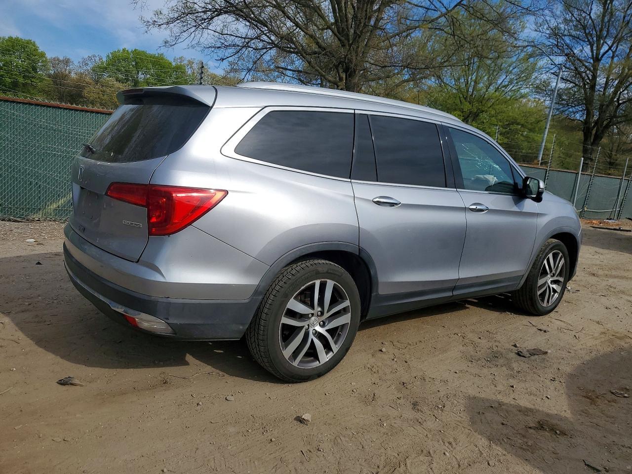 2016 HONDA PILOT