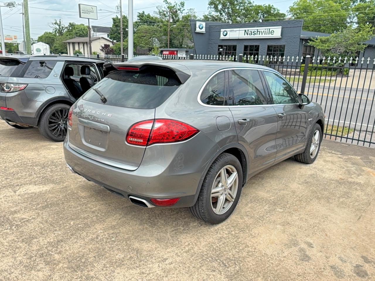 2013 PORSCHE CAYENNE