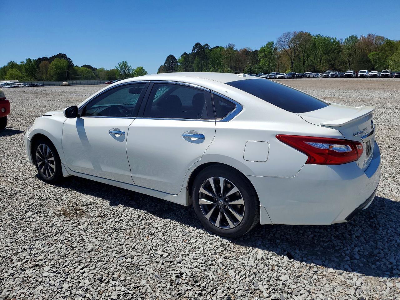 2017 NISSAN ALTIMA