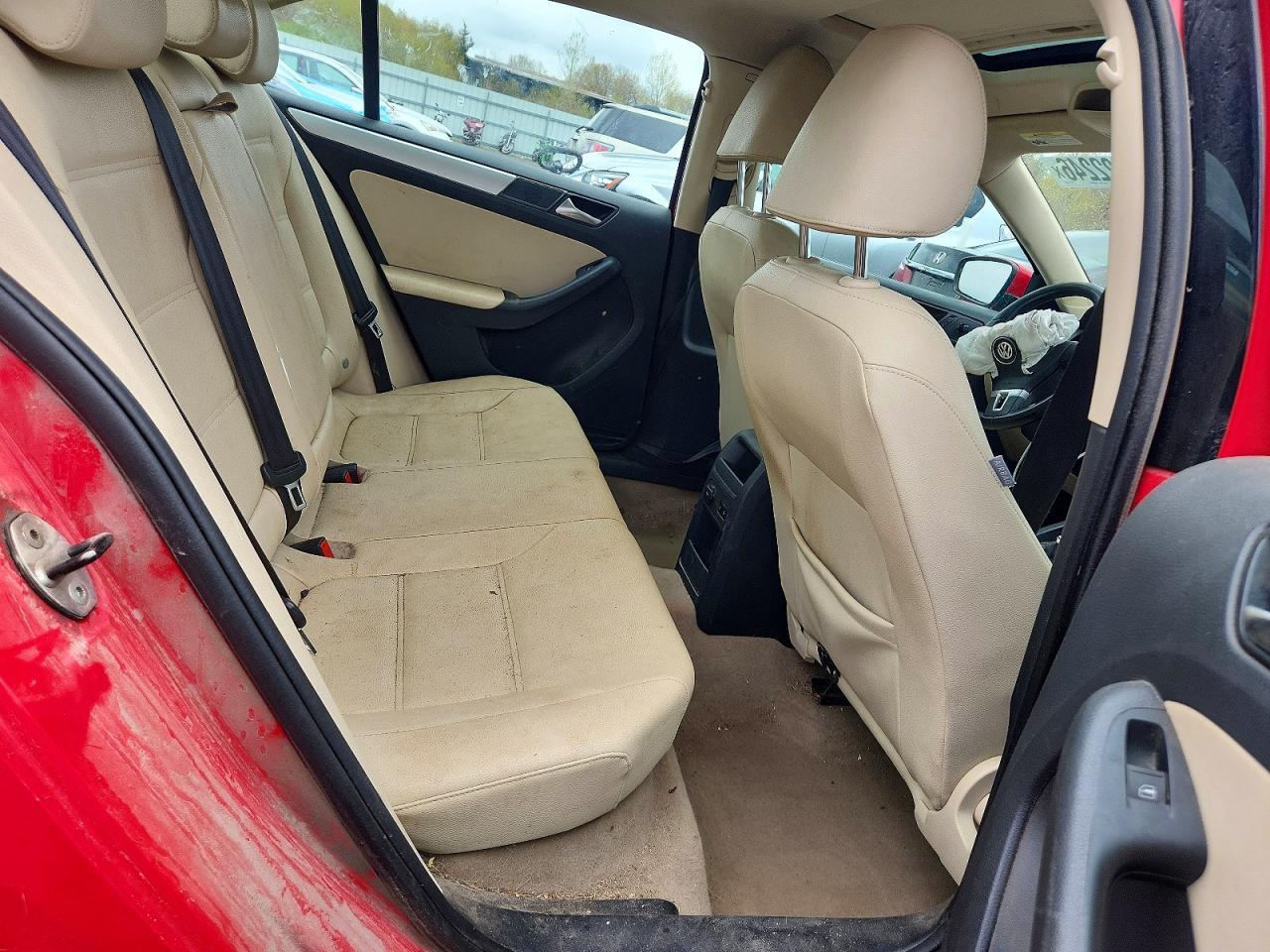 2011 VOLKSWAGEN JETTA