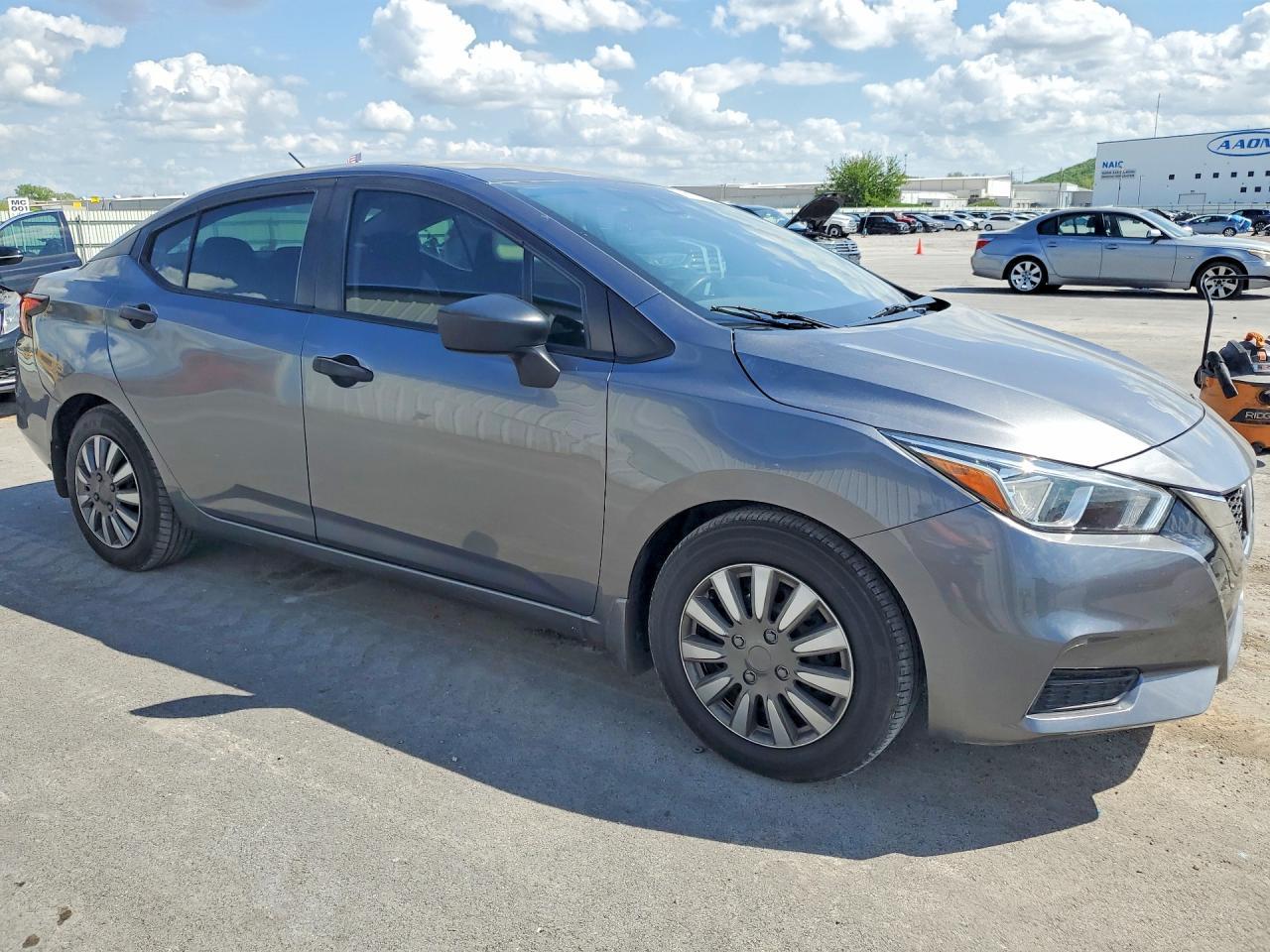 2021 NISSAN VERSA