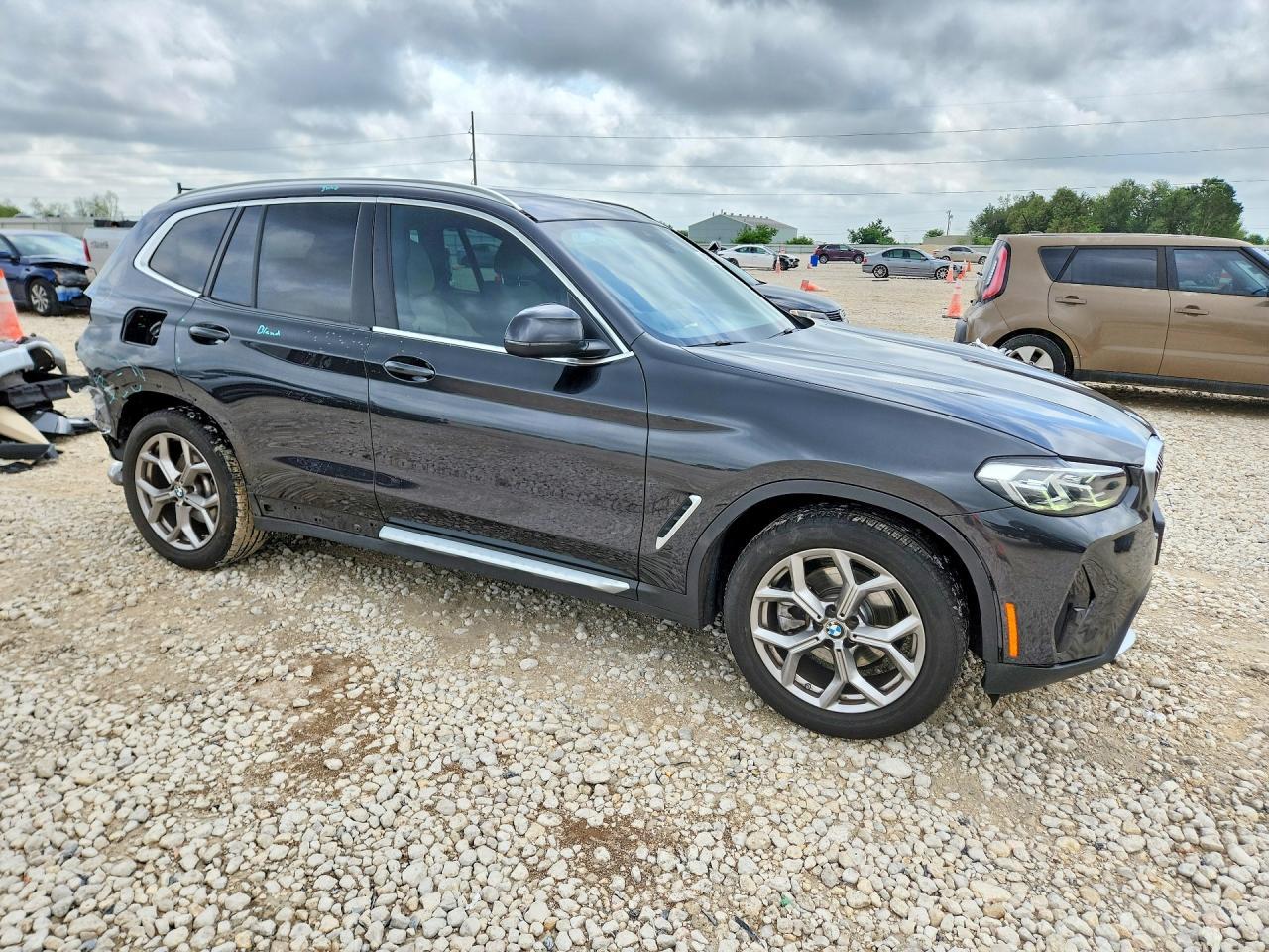 2022 BMW X3