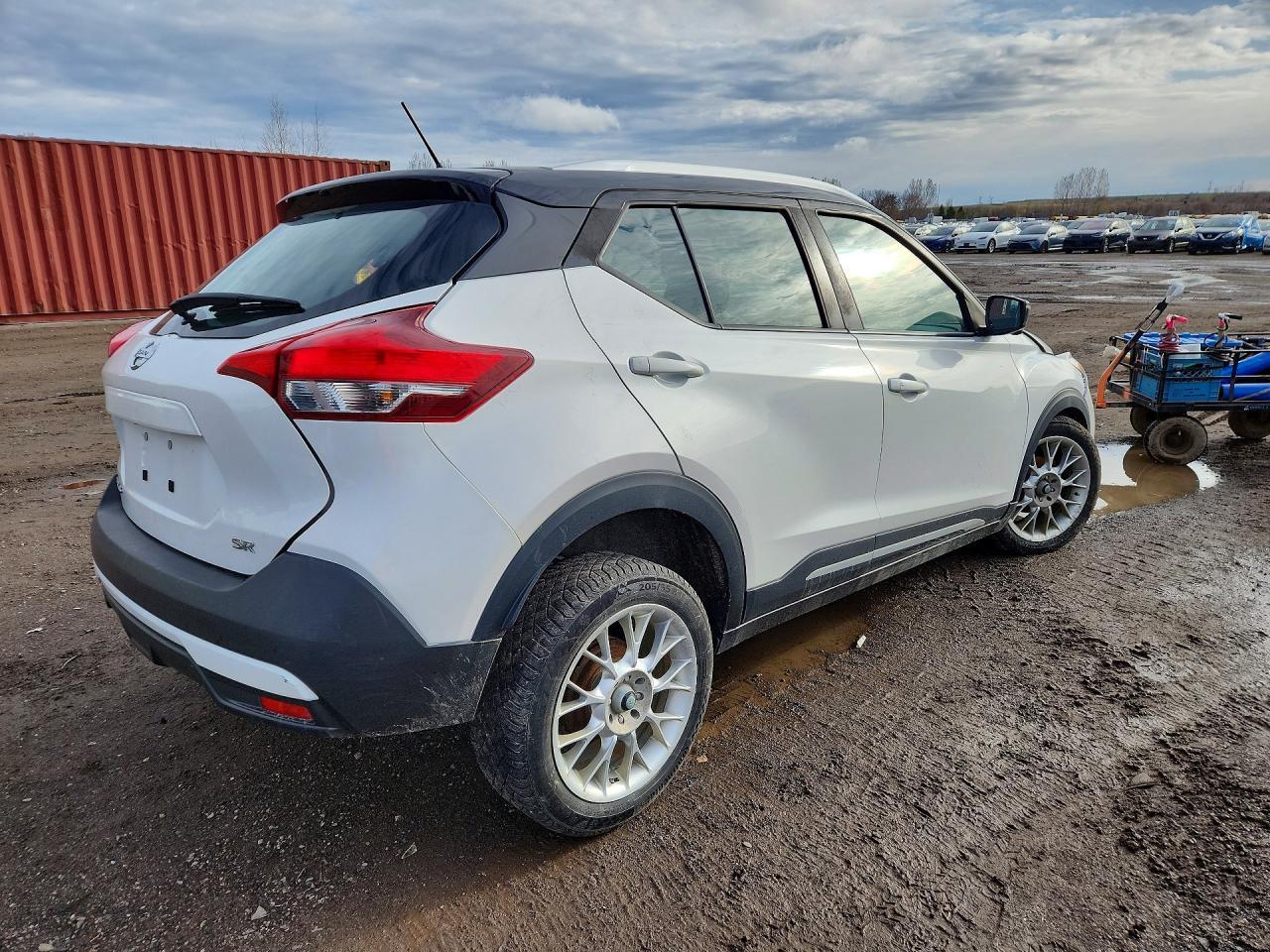 2019 NISSAN KICKS