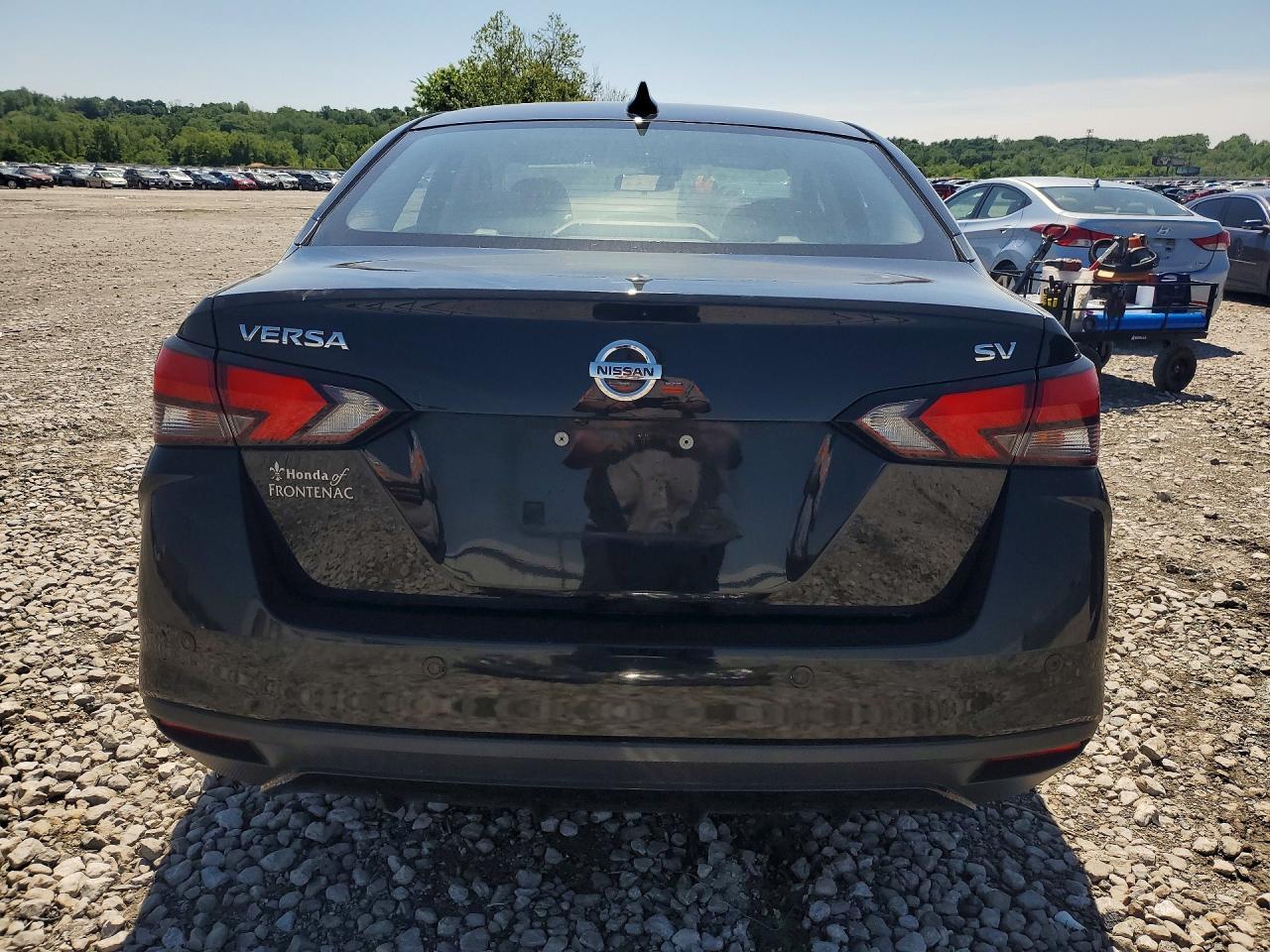 2021 NISSAN VERSA
