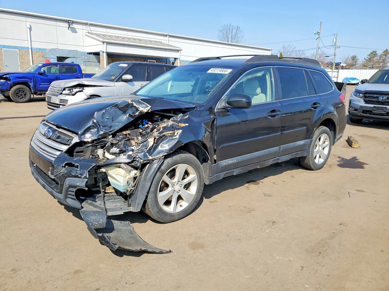 2014 SUBARU Outback