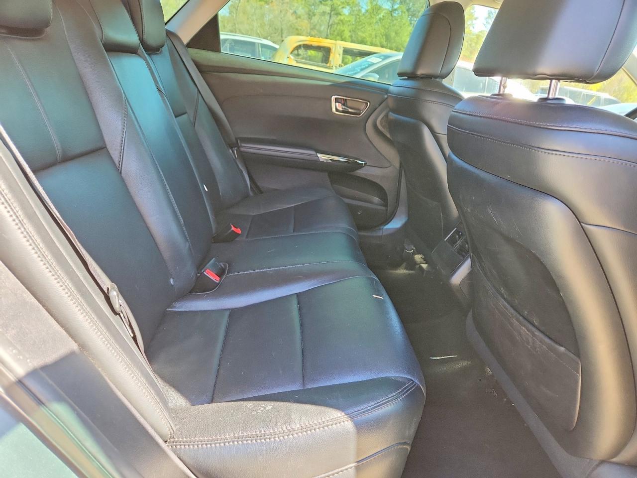2015 TOYOTA Avalon