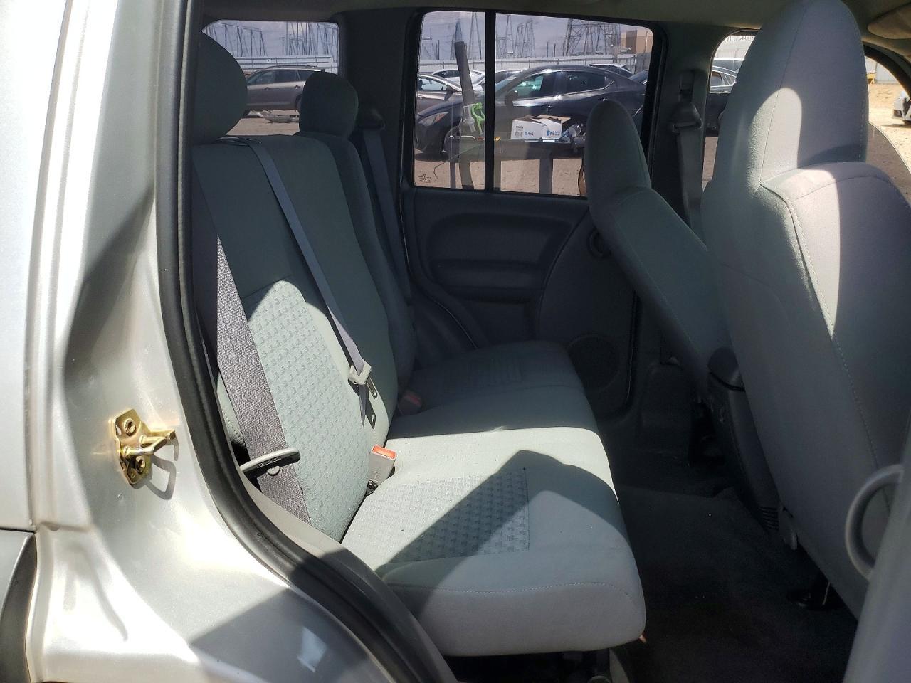 2006 JEEP Liberty