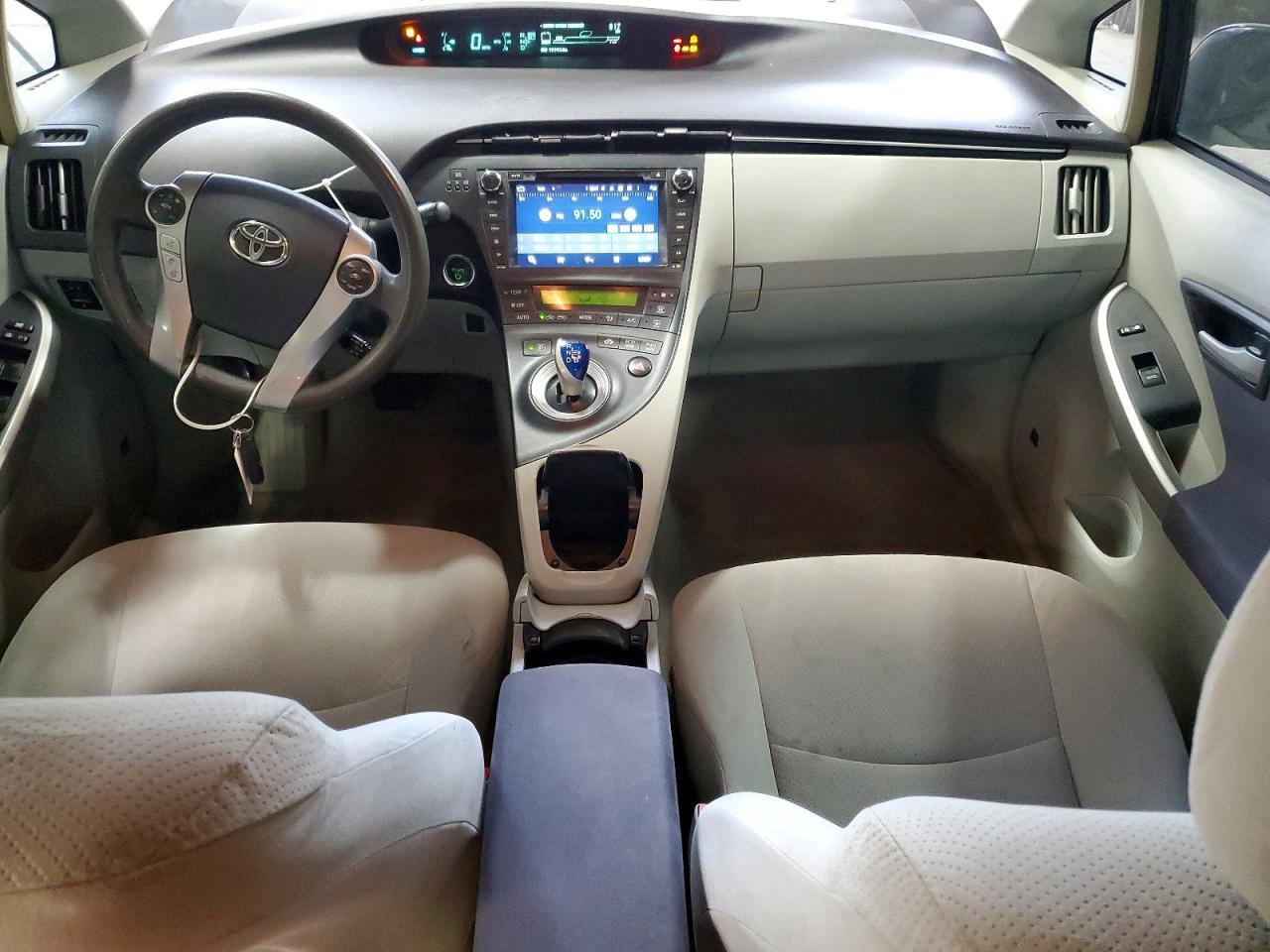2010 TOYOTA PRIUS