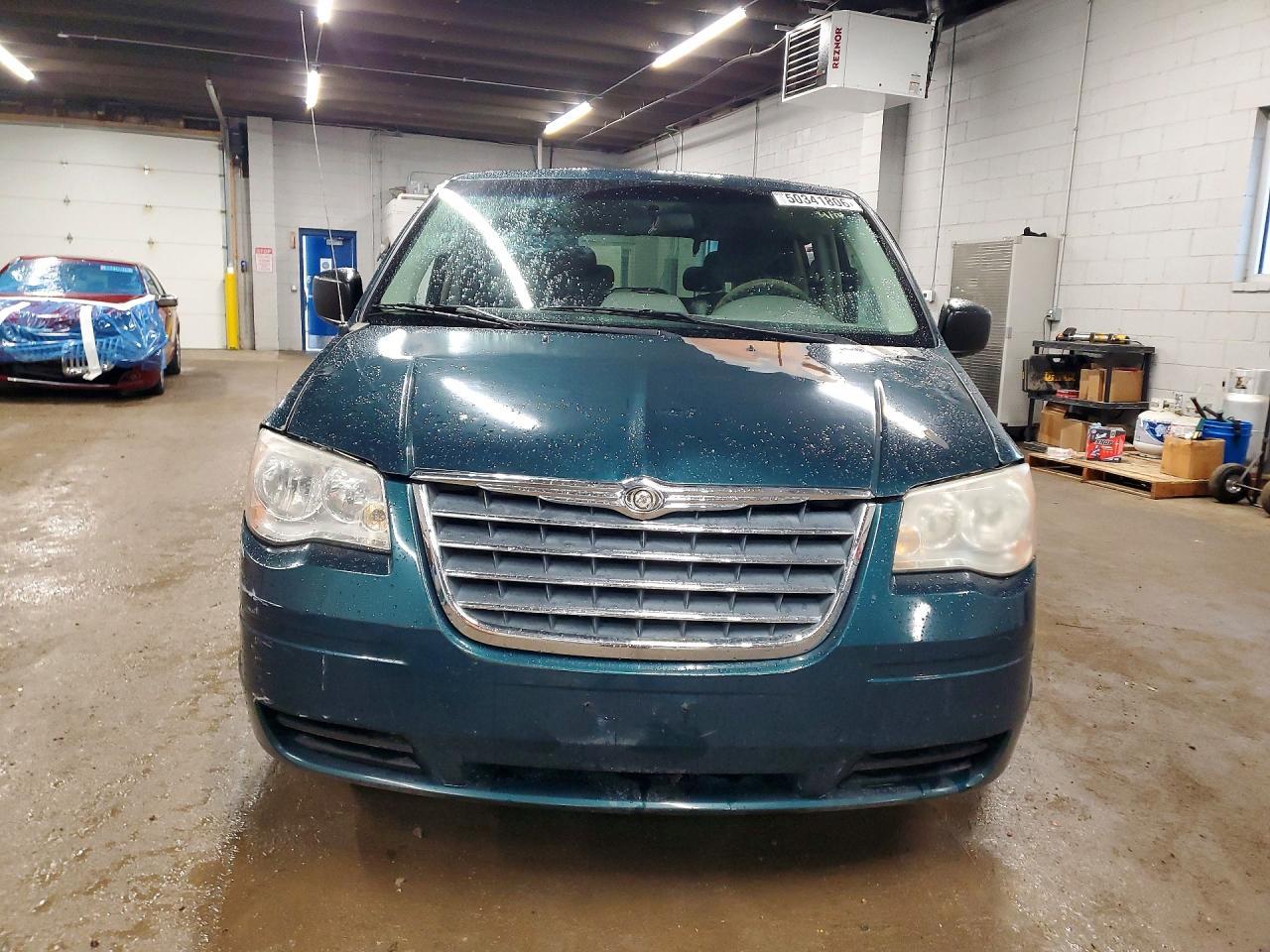 2009 CHRYSLER Town & Country