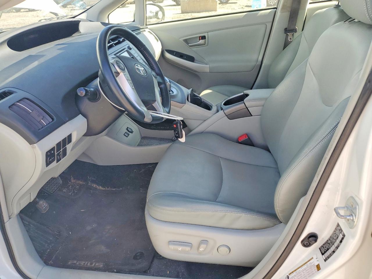 2012 TOYOTA PRIUS