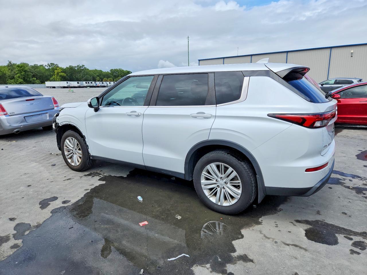 2022 MITSUBISHI outlander