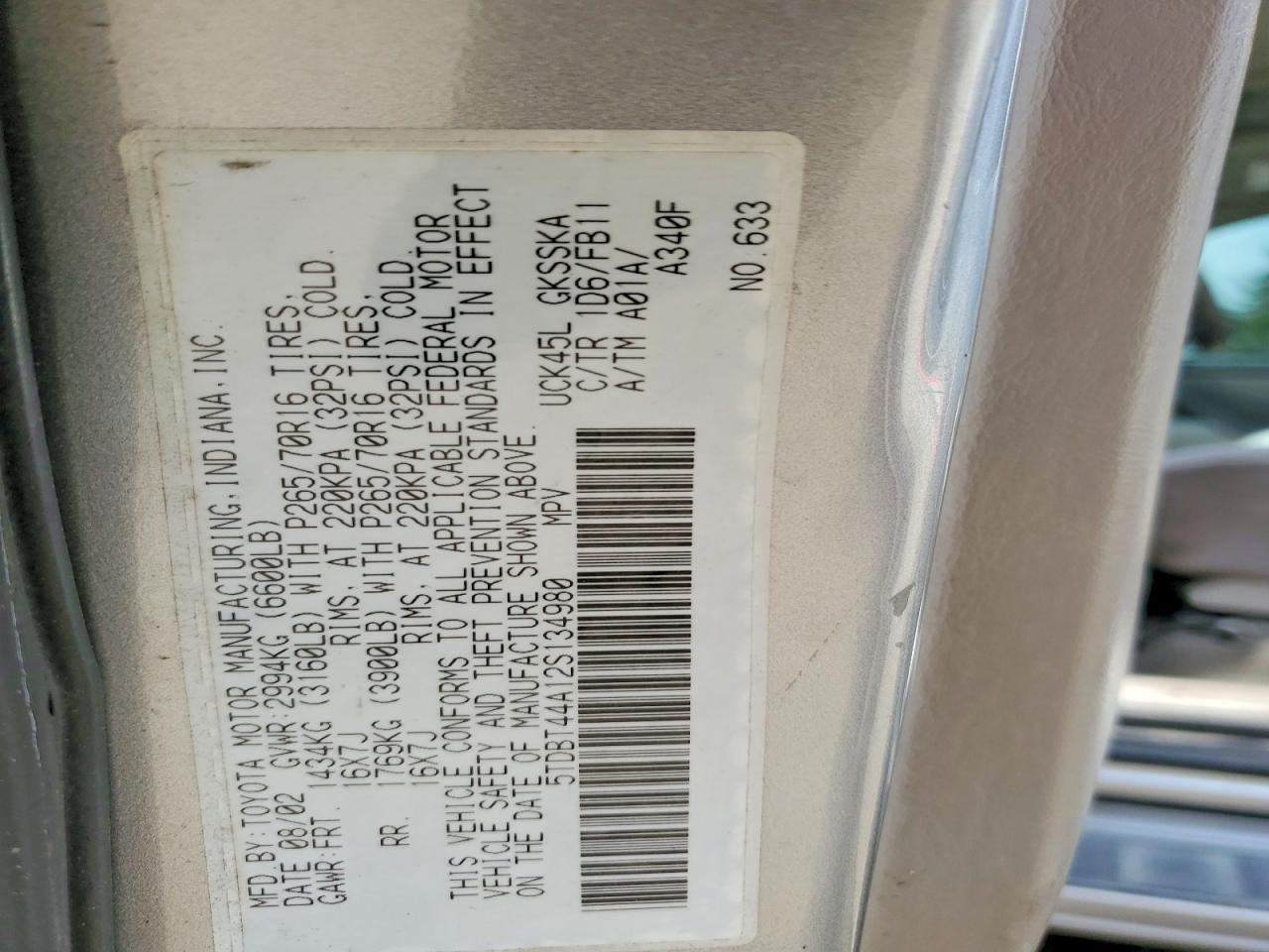 2002 TOYOTA Sequoia