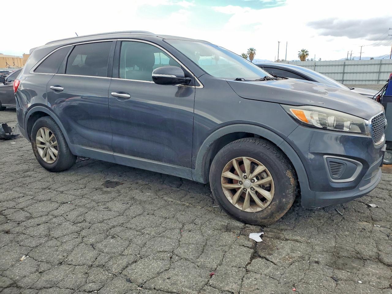 2016 KIA SORENTO