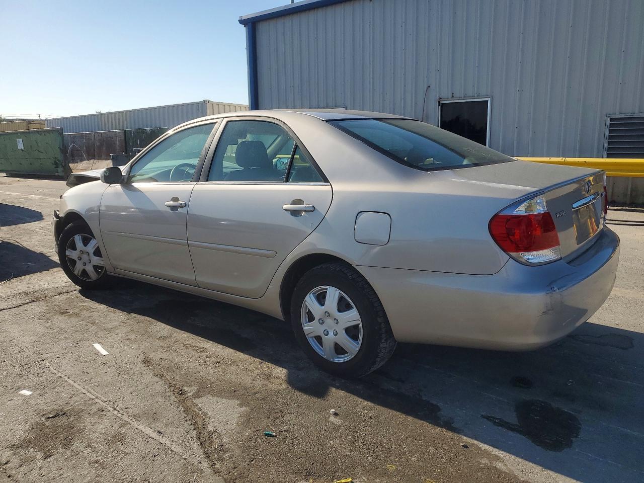 2005 TOYOTA CAMRY