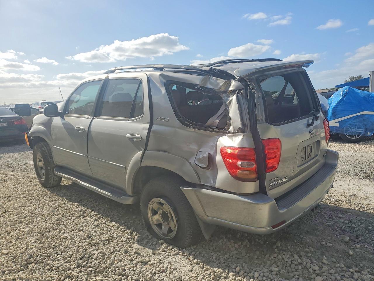 2002 TOYOTA Sequoia