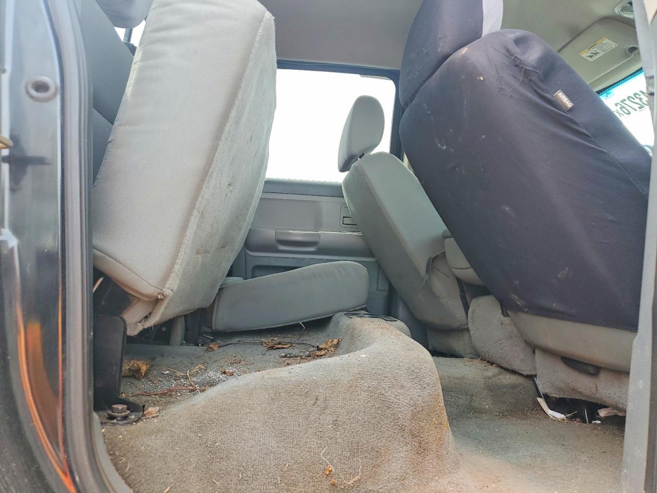2005 DODGE Dakota