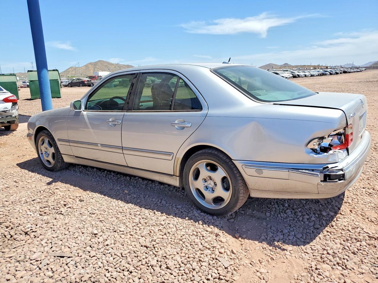 2001 MERCEDES-BENZ E-Class