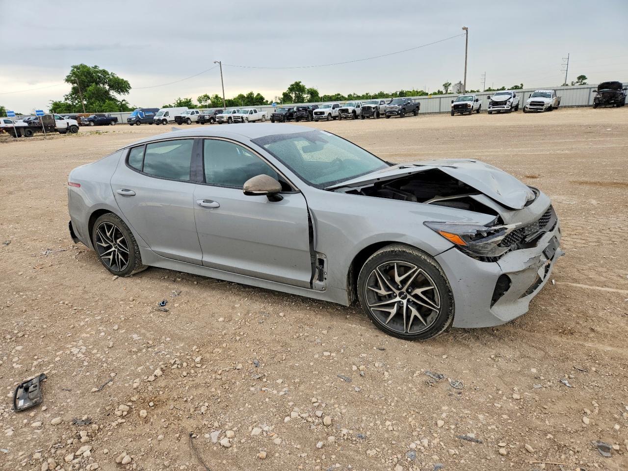 2023 KIA Stinger